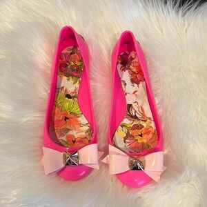 Ted Baker pink two tone Jelly. NWT. Perfect condition. US size 8. Summer fun.